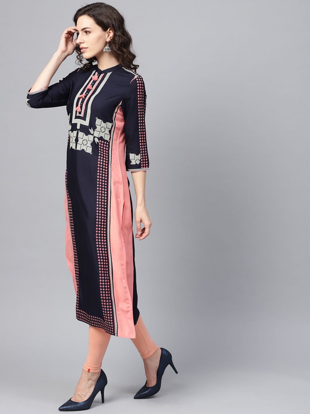 W Women Navy Blue & Pink Printed Straight Kurta (Image - 3)