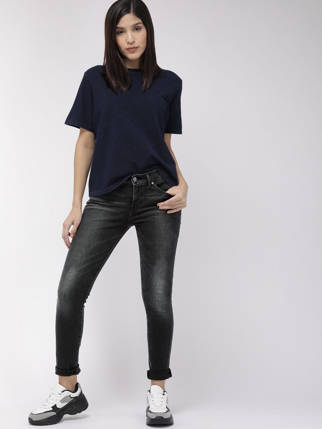 Levis Women Black Revel Shaping Skinny Fit Mid-Rise Clean Look Stretchable Jeans (Image - 3)