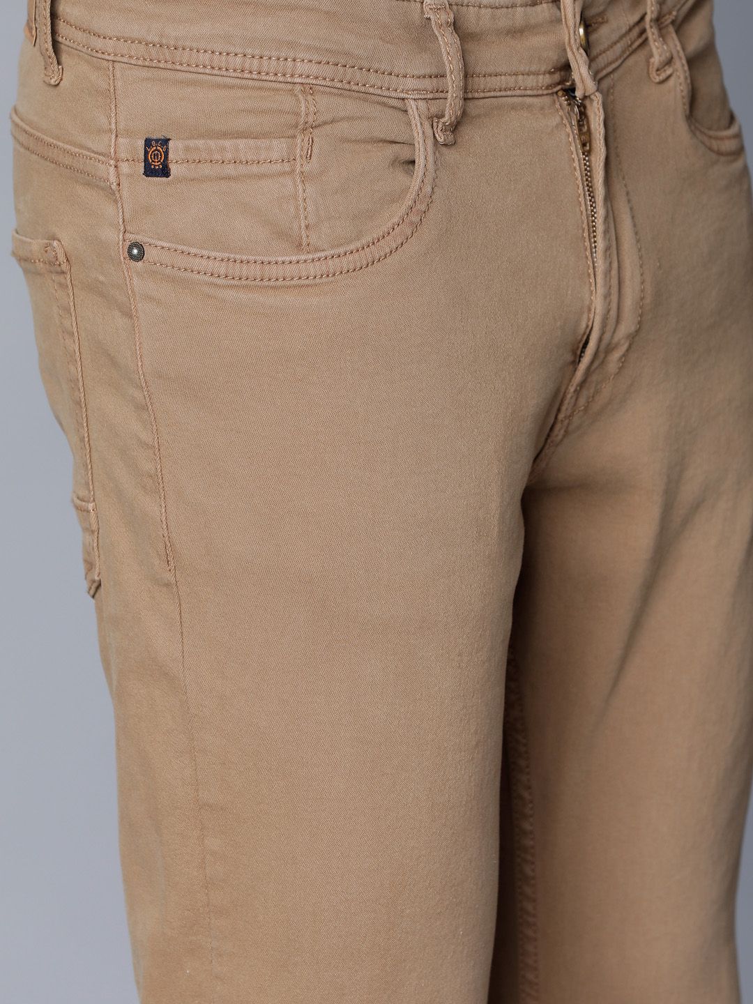 LOCOMOTIVE Men Khaki Slim Fit Mid-Rise Clean Look Stretchable Jeans (Image - 3)