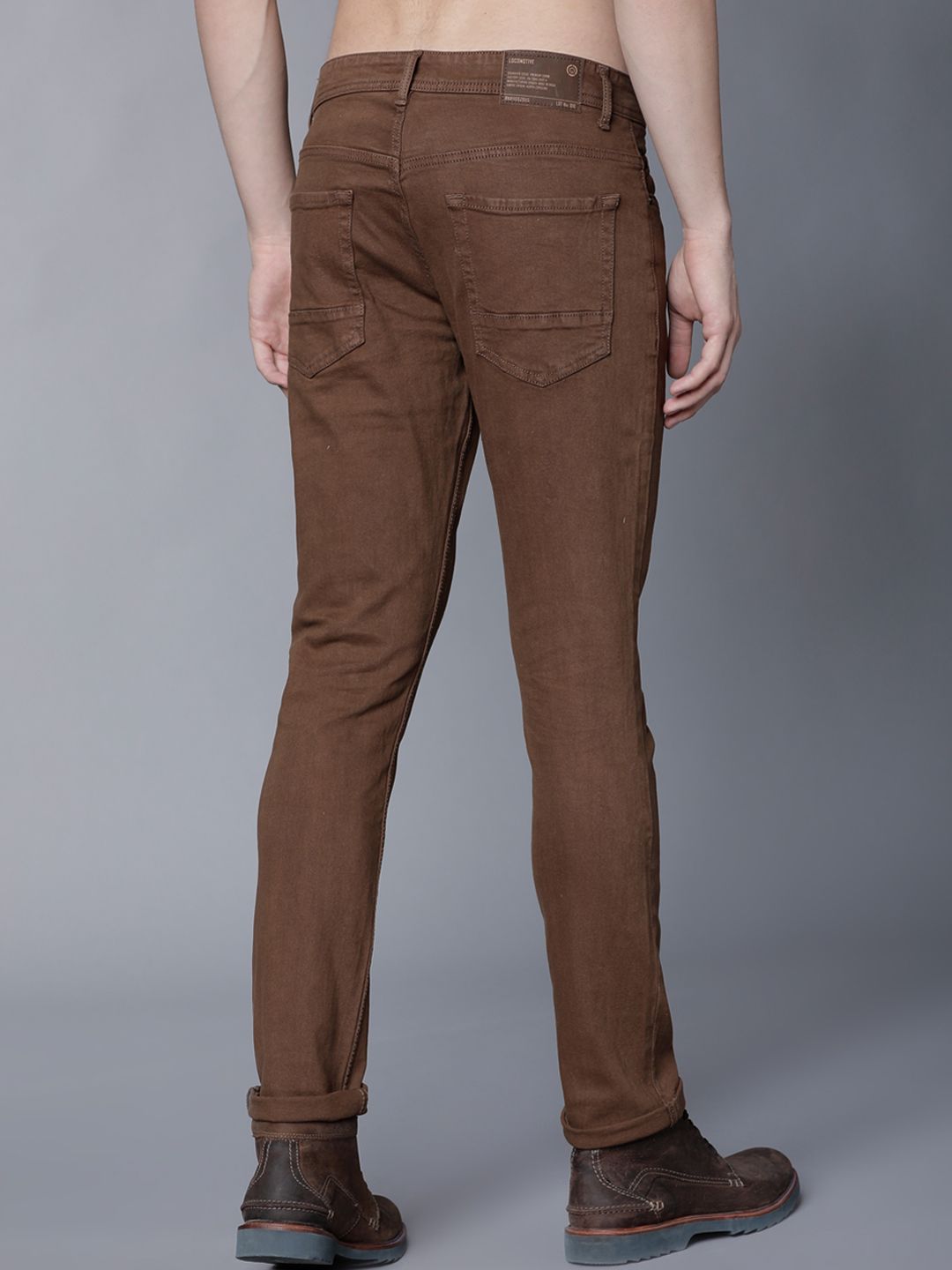 LOCOMOTIVE Men Brown Slim Fit Mid-Rise Clean Look Stretchable Jeans (Image - 2)
