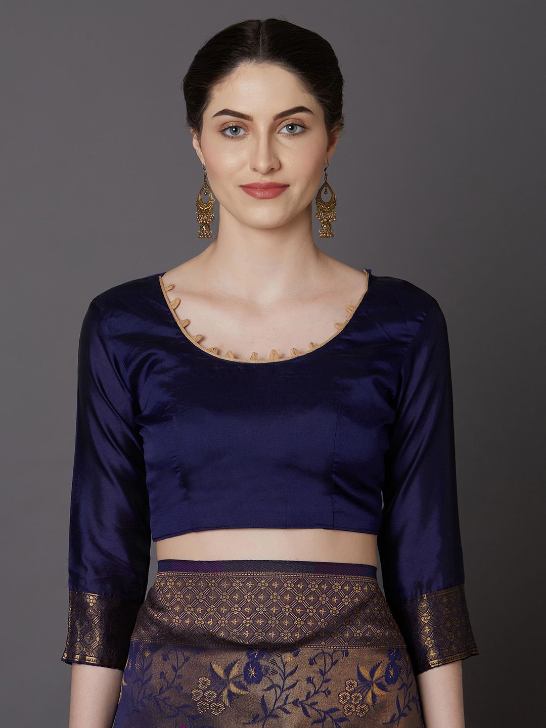 Mitera Navy Blue & Gold-Coloured Silk Blend Woven Design Kanjeevaram Saree (Image - 1)