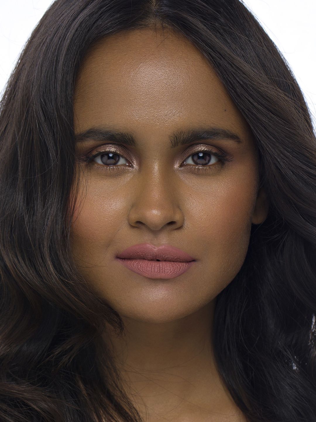 SUGAR Mettle Gabriella Satin Lipstick 07 (Image - 2)