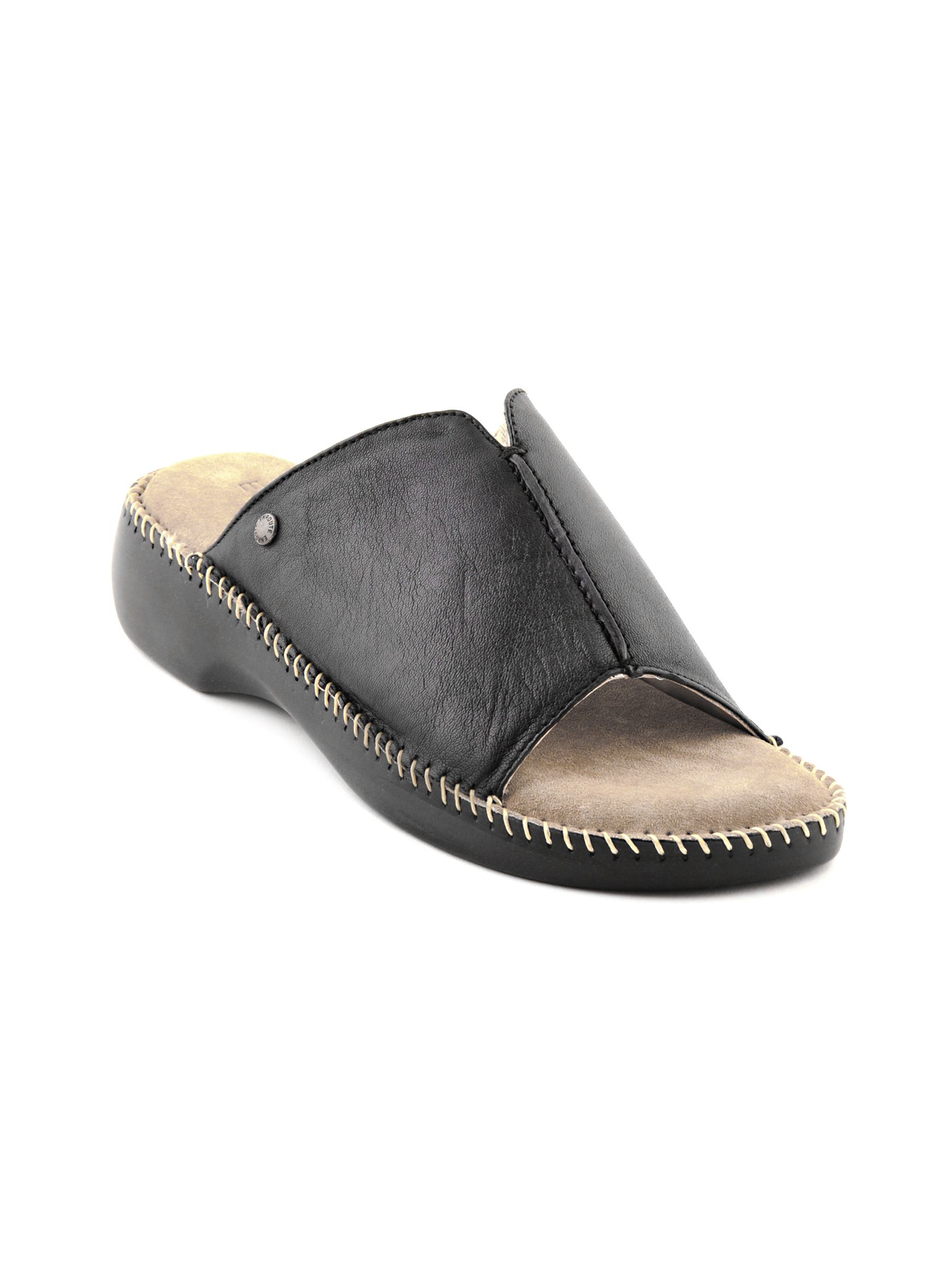 Enroute Women Casual Black Flats