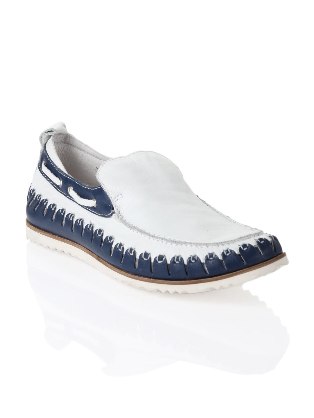 Cobblerz Men White & Blue Casual Shoes