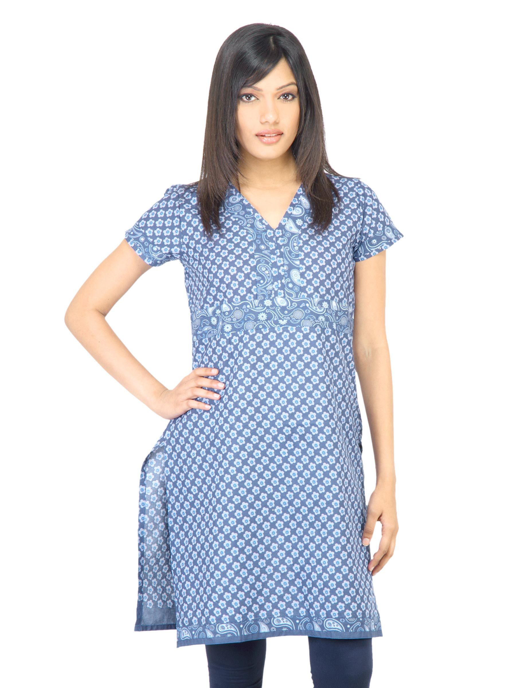 Vishudh Women Floral Printed Blue Kurta