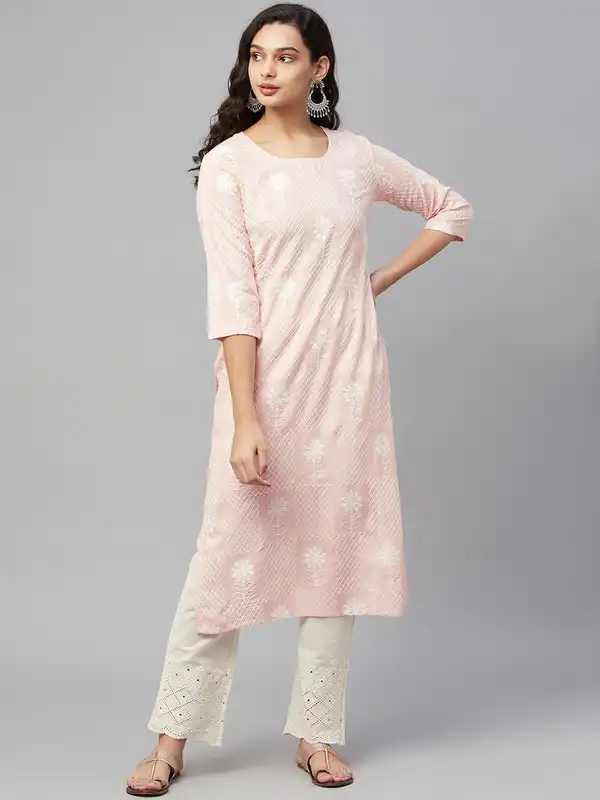 Buy Latest Collection of Women Ethnic Wear Online at Myntra