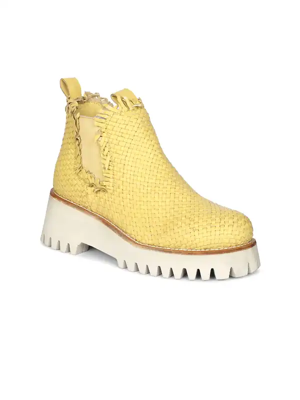 Yellow Women Shoes Boots - Buy Yellow Women Shoes Boots online in