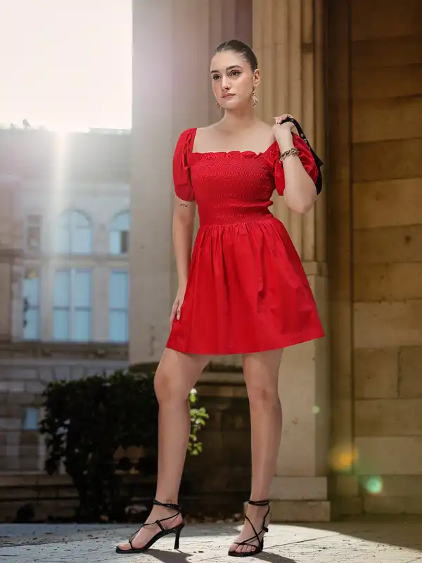 Vacation Dresses for Women  Beach, Resort & Holiday Styles | Myntra