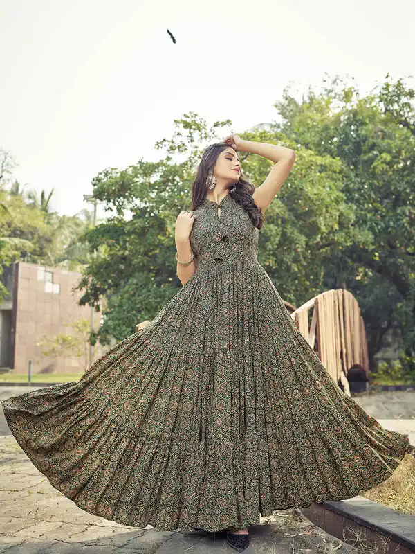Women Green Dresses - Buy Ladies Green Dress Online in India | Myntra
