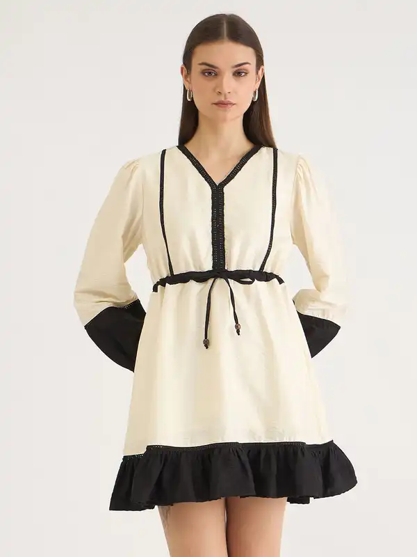 black fit and flare dress uk ELLIATT Bella Gown in Pink,Lavender