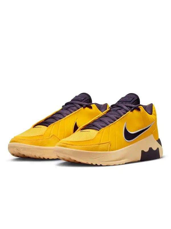 nike basketball shoes price in india