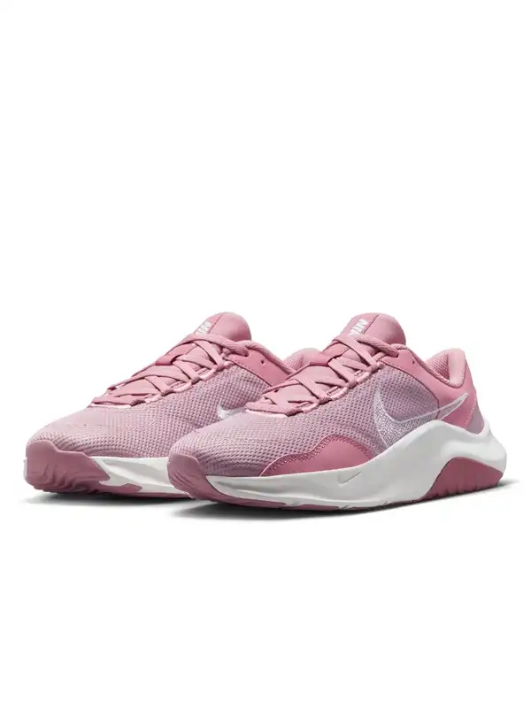 nike flat sole sneakers