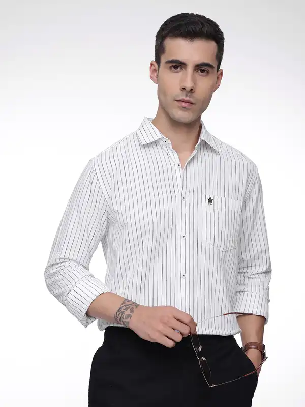 Linen White Shirt Lip Gloss - Buy Linen White Shirt Lip Gloss