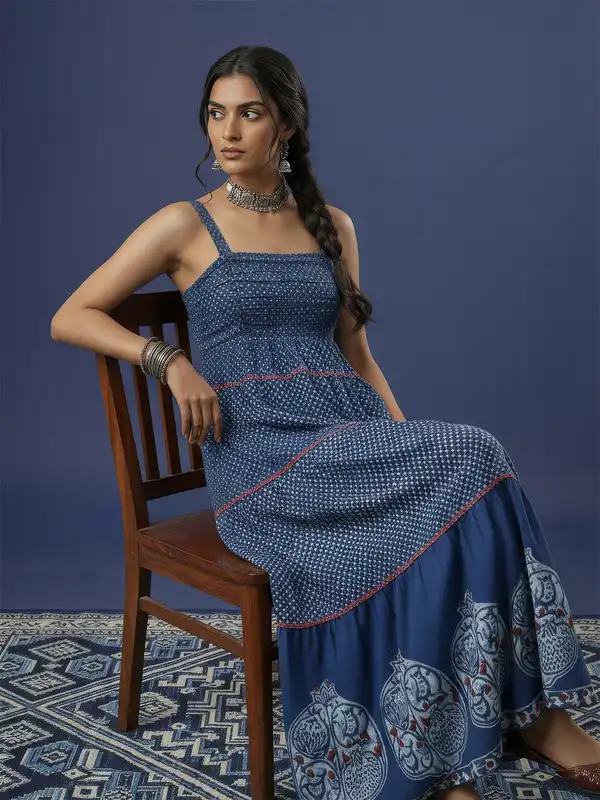 Chic Retro Style Dresses for Timeless Fashion - Find Yours at Myntra