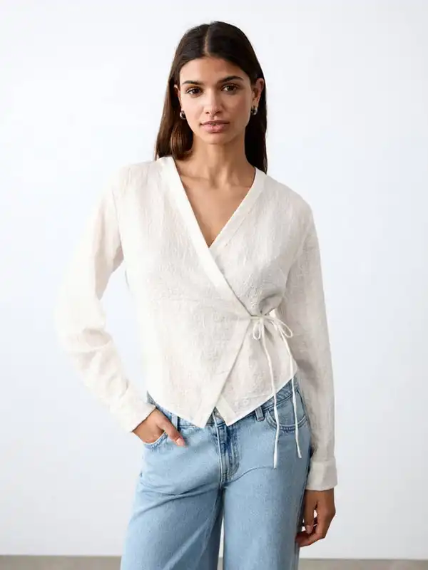 Shop Tokyo Talkies Tops Online in India | Myntra
