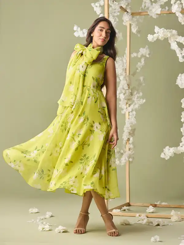 fitted lace wedding dress It's A Match Beige Floral Maxi Dress – Shop the Mint