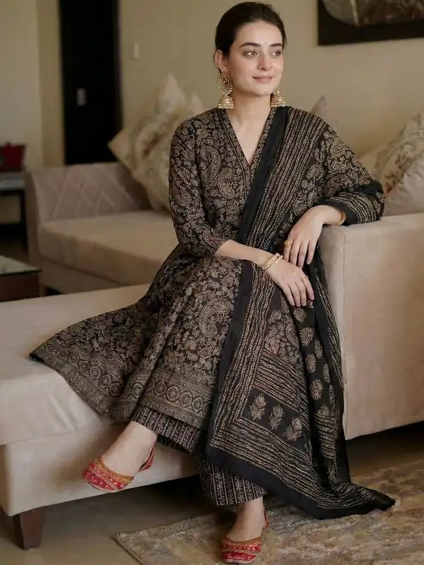 Black Anarkali - Buy Trendy Black Anarkali Online in India | Myntra