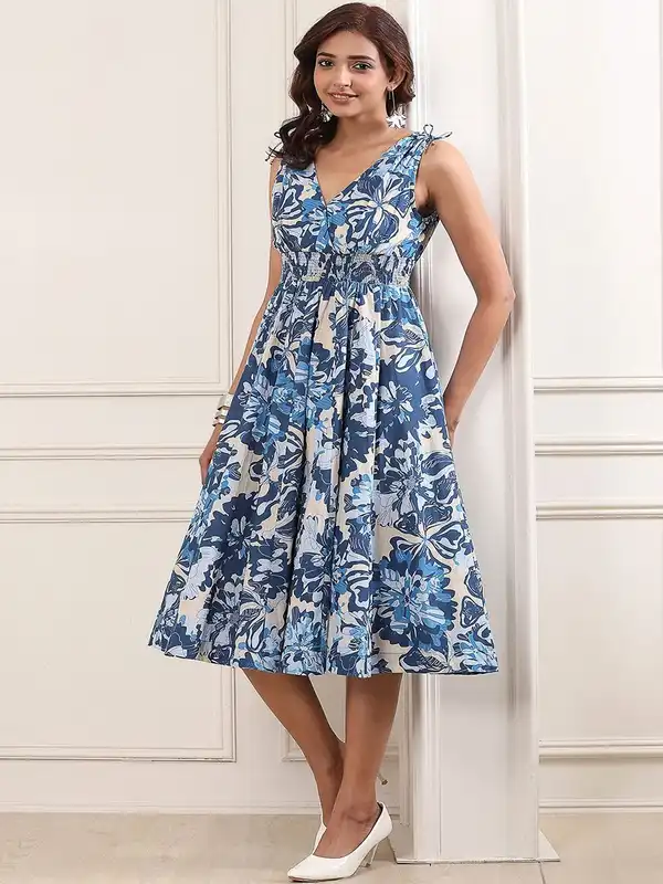 chinese dress ladies Buy BIBA Women Printed Mix and Match Maxi Dress (Festive 1957_Green_32) at  Amazon.in