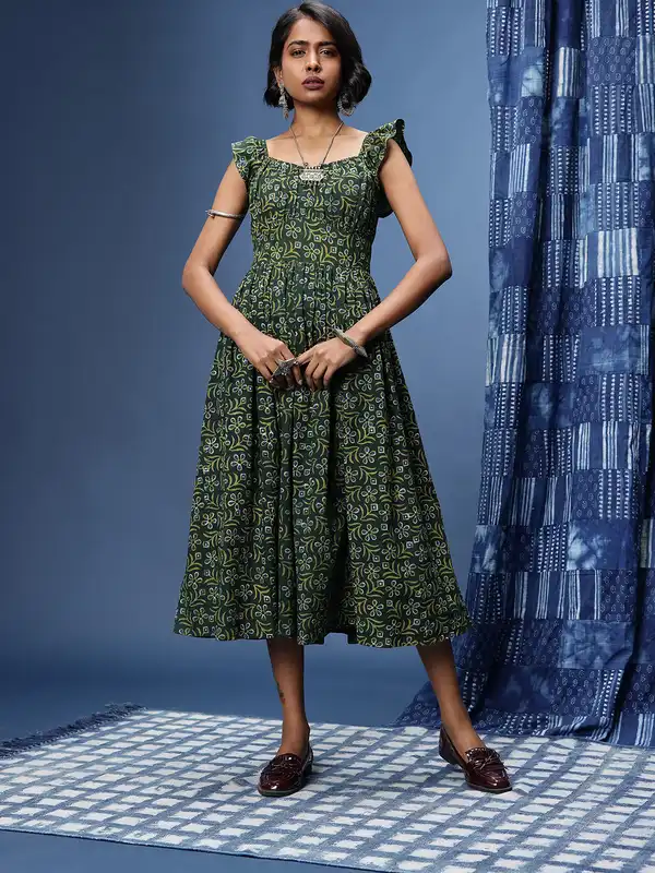 Women Green Dresses - Buy Ladies Green Dress Online in India | Myntra