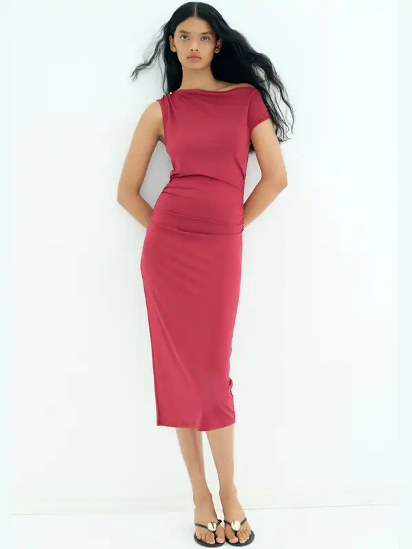 princess polly baby blue dress Glamorous and chic cream long sleeved turtleneck bodycon knitted dress //  bust: 34-42 ; waist: 34-40 ; length. 46 Mine: 600 // Steal: 650 // Grab. 750