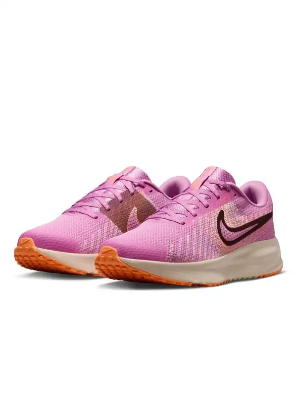 nike free tr7 amp redpnk Nike Pink Shoes Buy Nike Pink Shoes Online in India