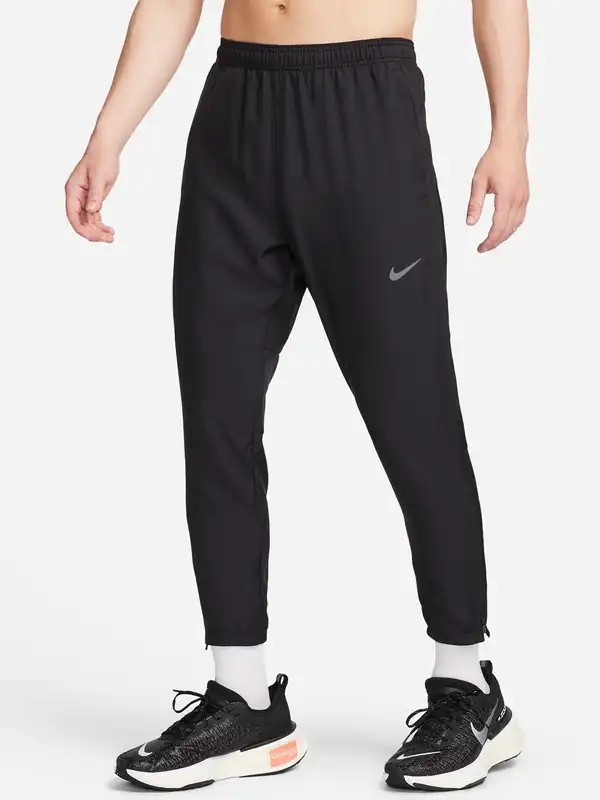 nike joggers myntra