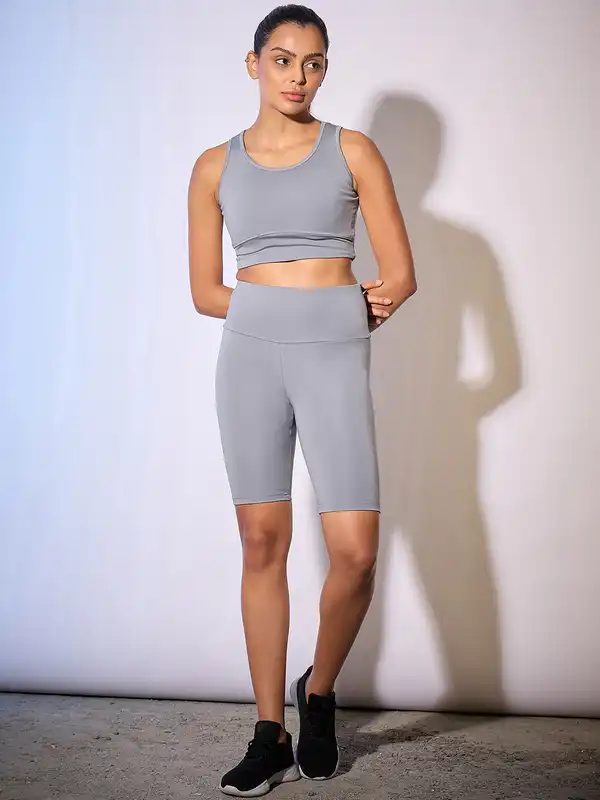 Women Gym Wear - Buy Trendy Collections of Women Gym Wear Online at Myntra