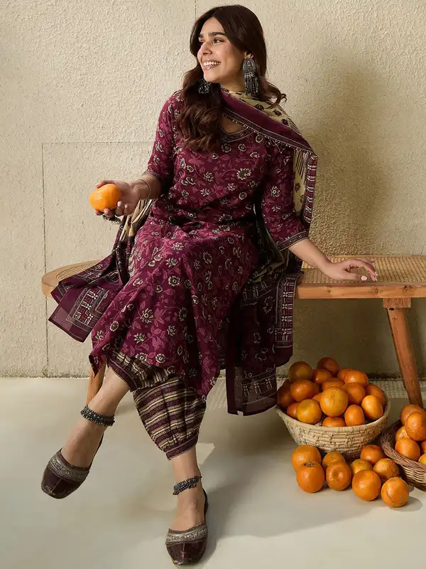 Buy Designer Salwar Kameez/Salwar Suits Online in India Buy Designer Salwar Kameez/Salwar Suits Online in India