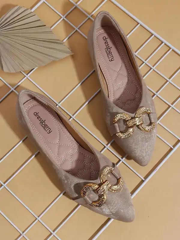 Beige Women Shoes Puma Dressberry - Buy Beige Women Shoes Puma Dressberry online in India Beige Women Shoes Puma Dressberry - Buy Beige Women Shoes Puma Dressberry online in India