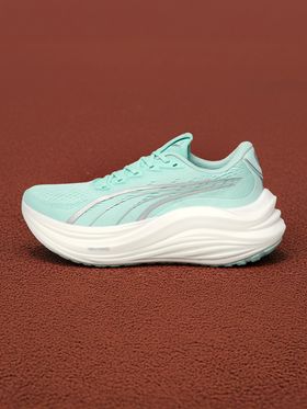 Puma MagMax NITRO Women's Running Shoes