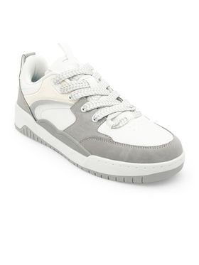 Red Tape Men Solid Round Toe Sneakers