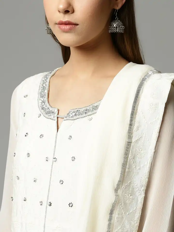 Kurta A-line ricamato bianco da donna Aurelia (taglia: XL) - A15757