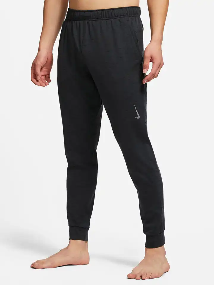 black yoga pants nike