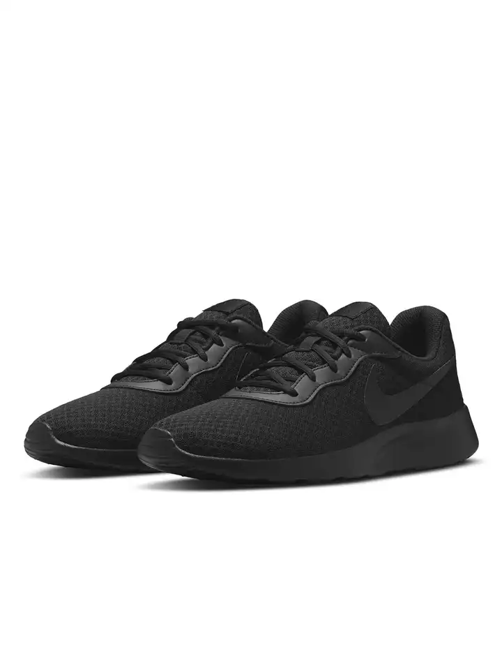 black nike tanjun