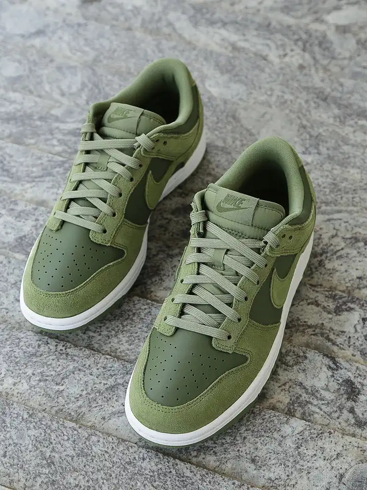 nike sneakers for men green