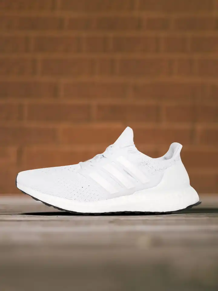 adidas gazelle silver green womens adidas Ultraboost 5.0 DNA 'White Turbo' GZ1539