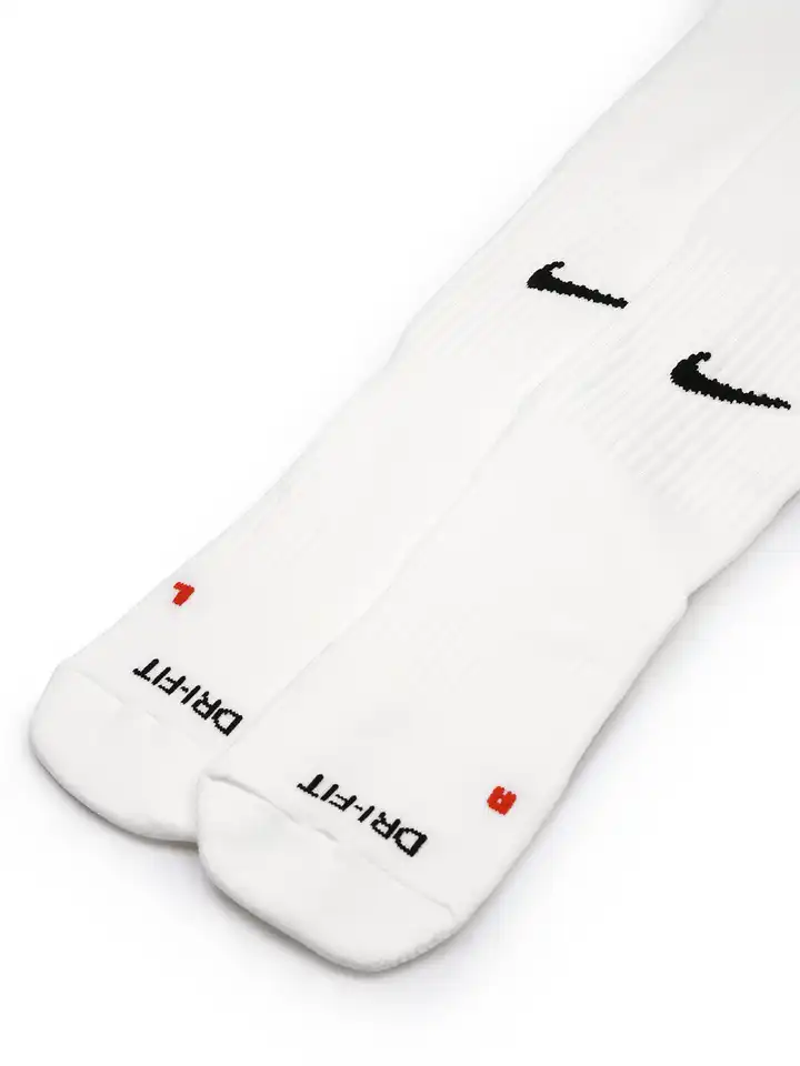 classic white nike socks