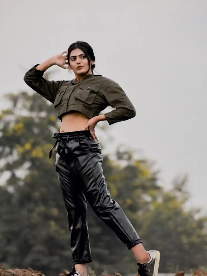 sqoud スクード Grid Cropped Jacket Check Lined Zip Hoodie