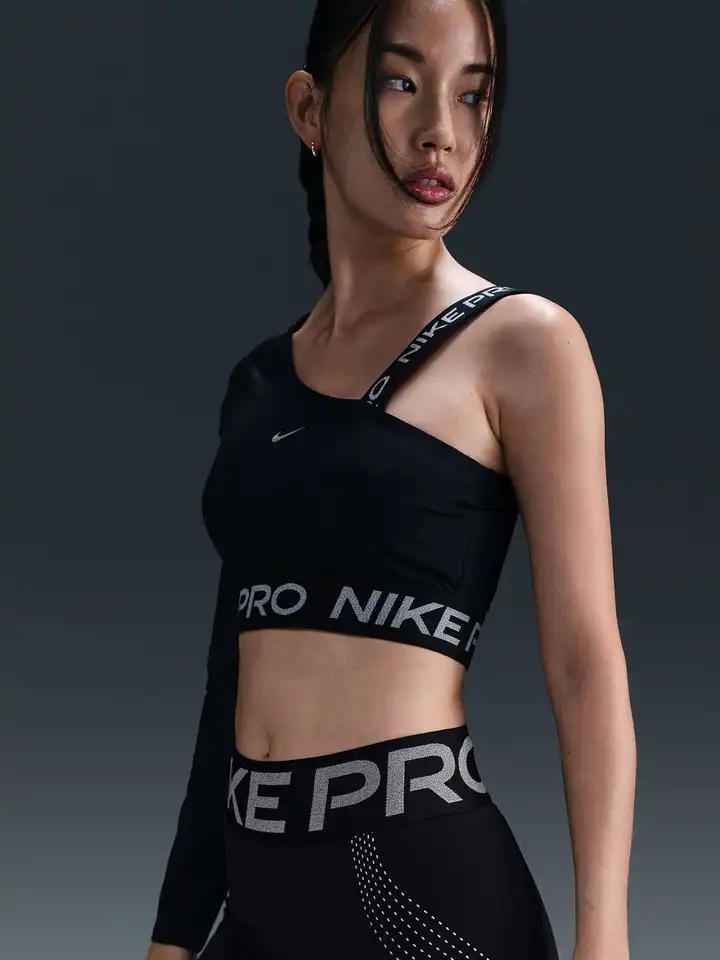 nike crop top and biker shorts
