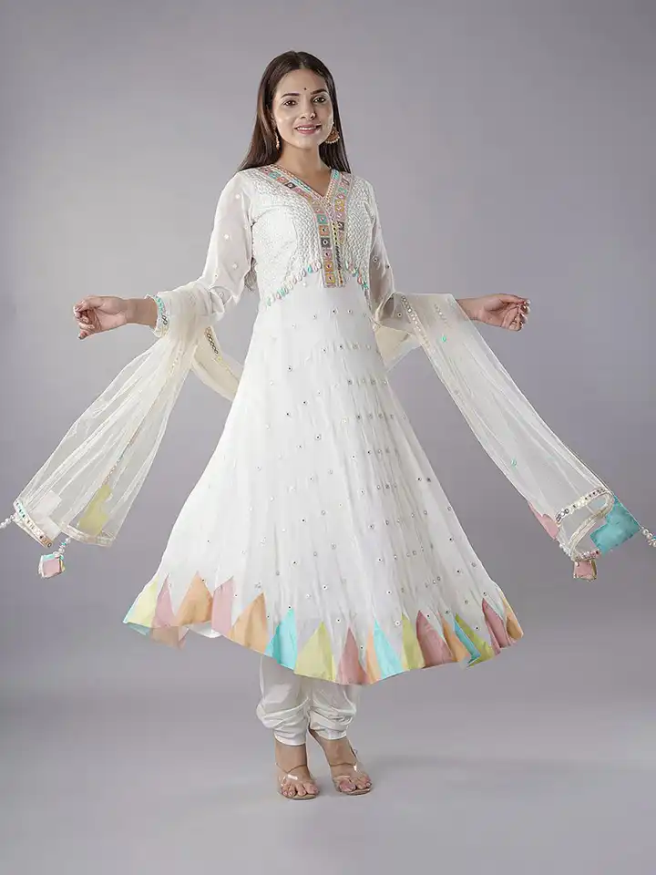 green emerald velvet dress Buy Utsav Fashion Embroidered Georgette Anarkali Suit in Old Rose at  Amazon.in