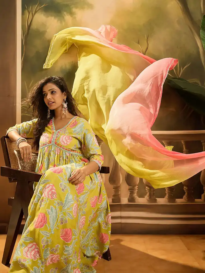 Buy Sangria Floral Printed & Embroidered Alia Cut Kurta & Palazzo With  Dupatta - Kurta Sets for Women 33538793 | Myntra