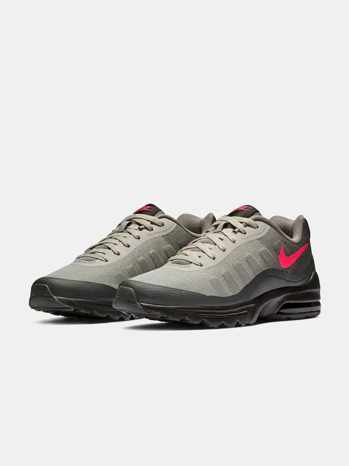 mens nike invigor trainers