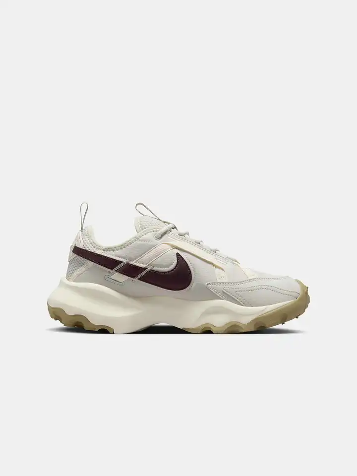 nike summit white tc7900