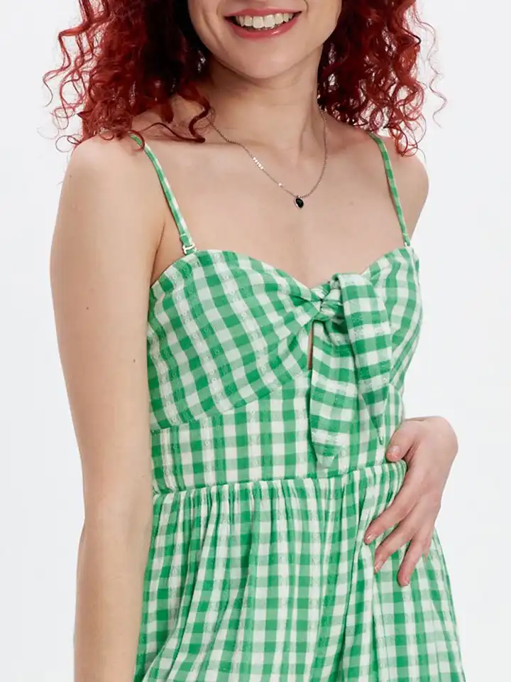 green emerald velvet dress Ellie Dress in Green Gingham Xs main image 1