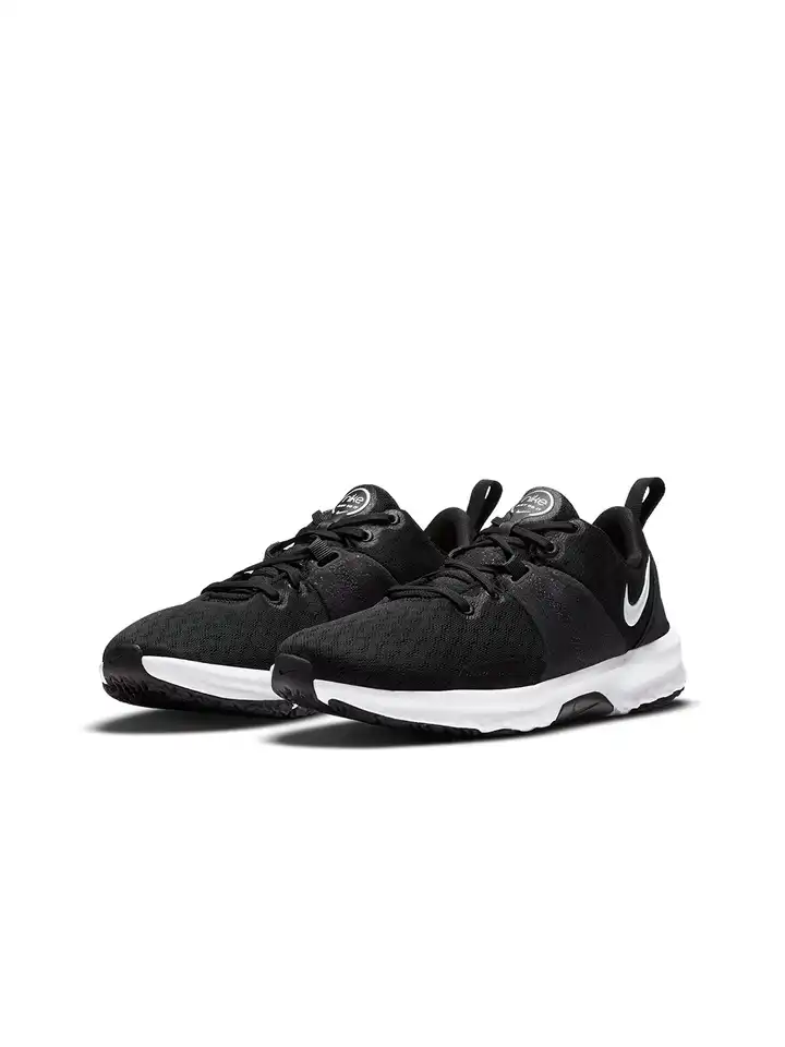 nike train city 3 trainers