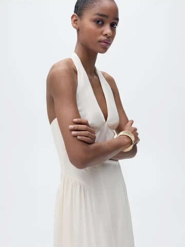 Buy MANGO Halter Neck Pleated Detail Sleeveless A-Line Midi Dress - Dresses  for Women 33827468 | Myntra