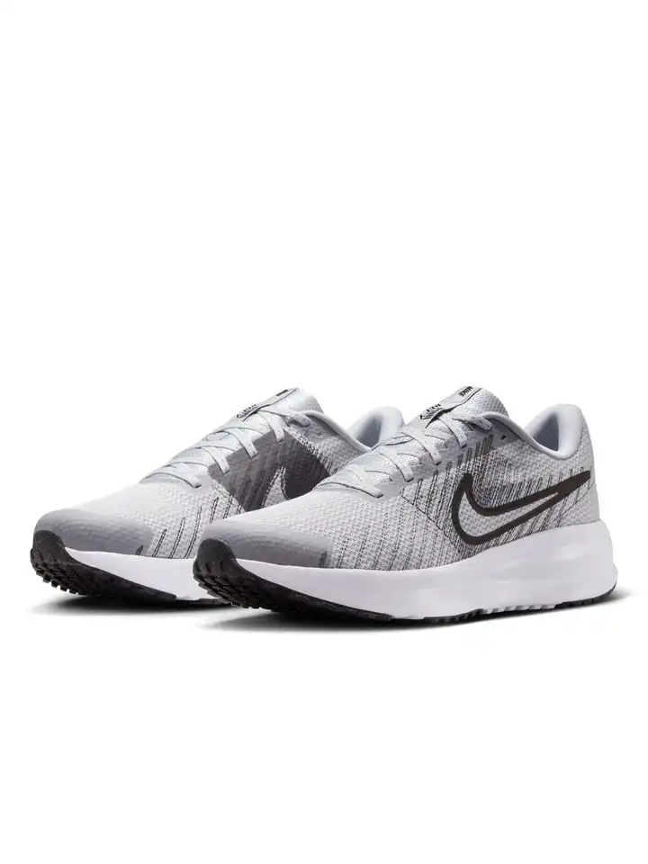 nike running shoes myntra