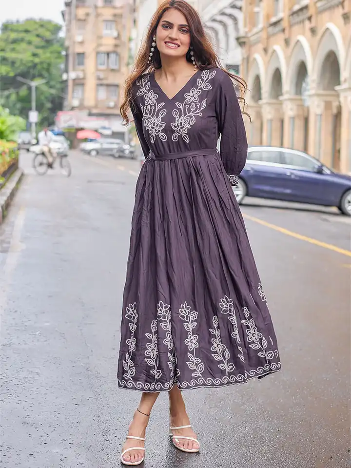 chinese dress ladies Lavender Organza Net Pakistani Suit | Mushq | Qala Kamdaani