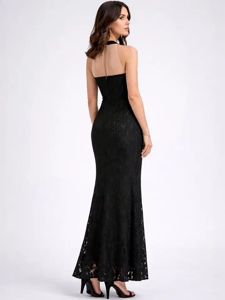 Buy bebe Floral Embroidered Halter Neck Sheath Maxi Dress - Dresses for  Women 41590733 | Myntra