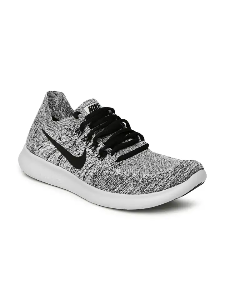 nike mens knit shoes
